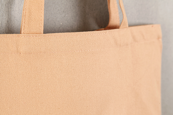 多種顏色的帆布包