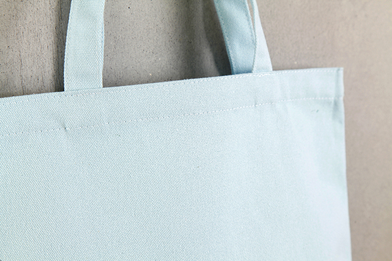 多種顏色的帆布包